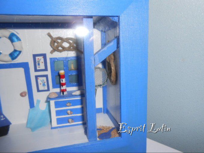 Vitrine miniature cabane de plage