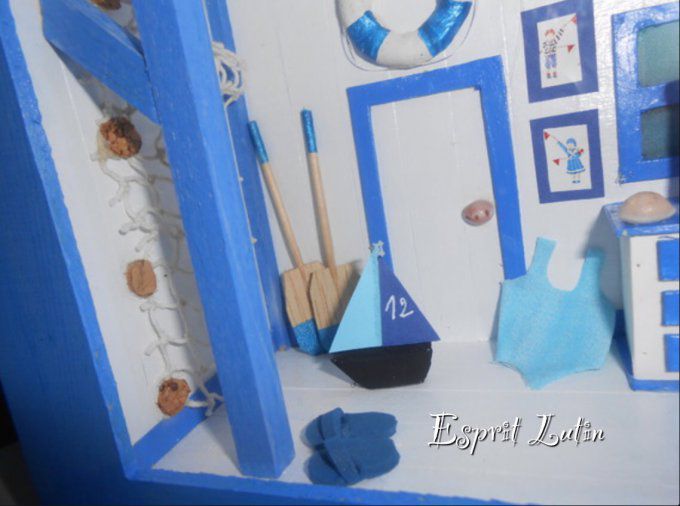 Vitrine miniature cabane de plage